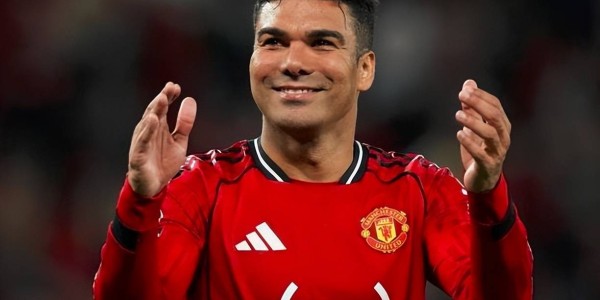 Here we go！卡塞米罗告别曼联，拒绝5大联赛，3年合约辅佐梅西